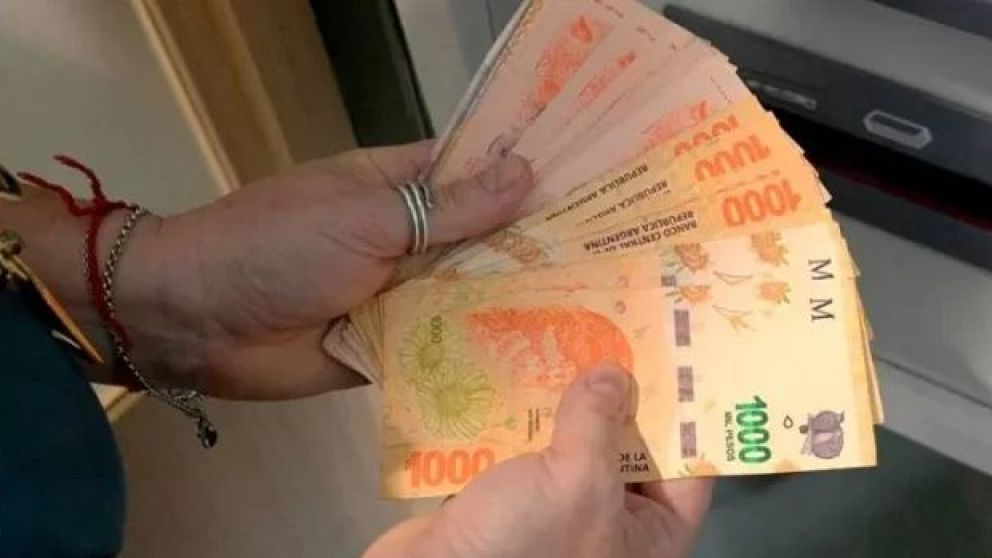 El salario mínimo subirá a $200.000 en marzo
