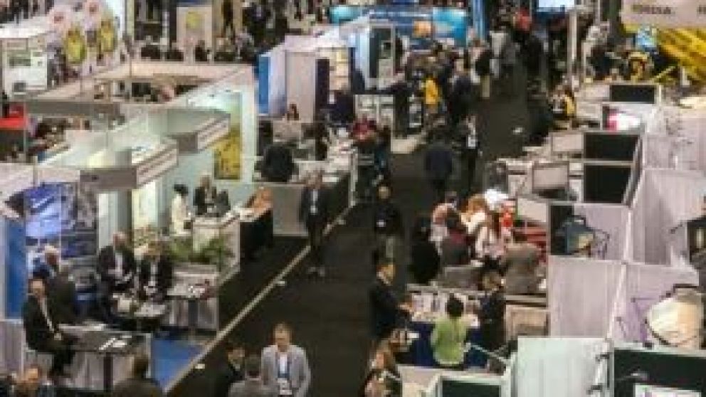 La minería argentina irá a la feria internacional PDAC a generar contactos con inversores y consolidar proyectos concretos. La contracara es la crítica situación económica del país y la falta de consensos políticos entre el Gobierno y las provincias.