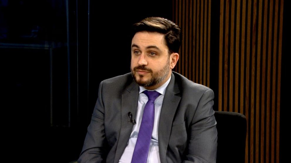"Esa es una discusi�n que tiene que darse con los empleadores", argument� el legislador por La Libertad Avanza