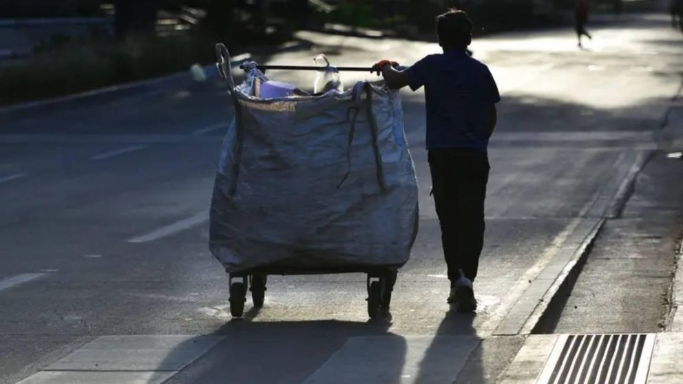 Por la suba de los alimentos, advierten que la pobreza no bajará del 40%