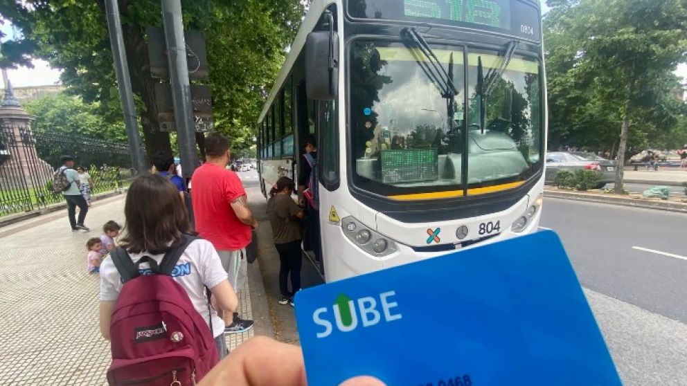 Los boletos escolares se cargan a partir de la SUBE