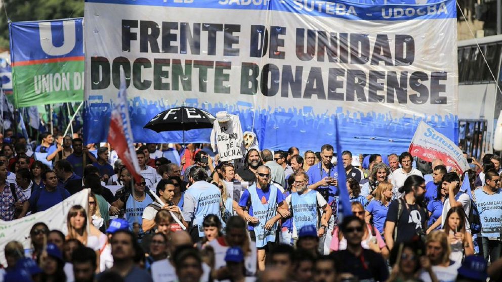 El gobierno provincial confía en que los sindicatos aceptarán la propuesta y las clases comenzarán sin problemas