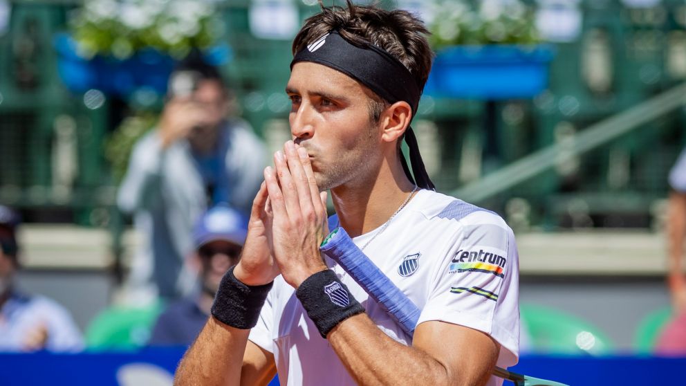 Tomás Etcheverry, primer clasificado a cuartos