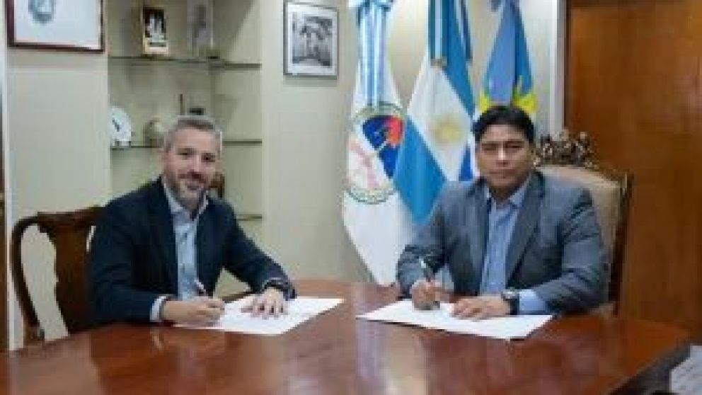 El gobernador santacruceño, Claudio Vidal firmó un convenio con la empresa CGC, que se encargará de realizar las obras en el marco del programa de Responsabilidad Social Empresaria. “Vamos a reparar toda la estructura”, anunció.