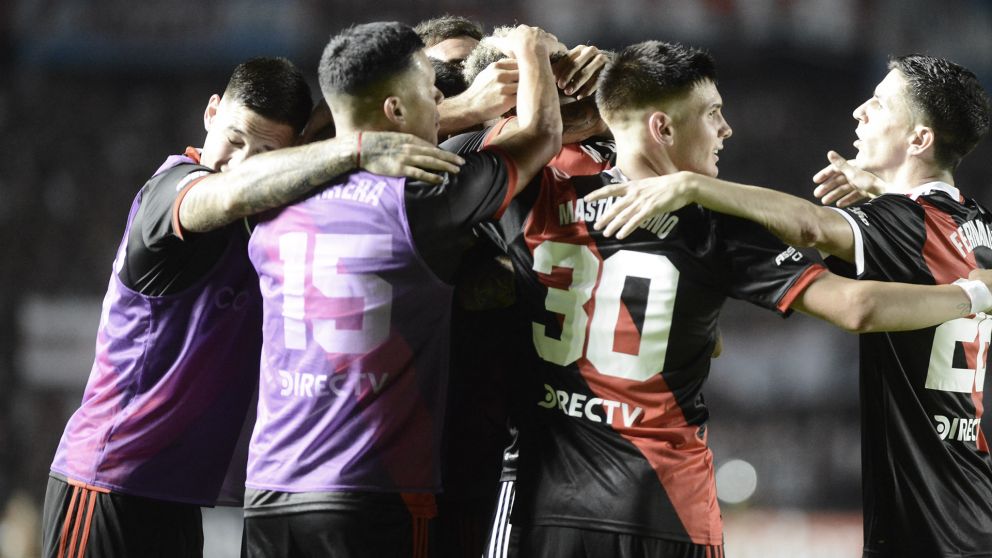 River goleó y logró un triunfo trabajoso ante Excursionistas