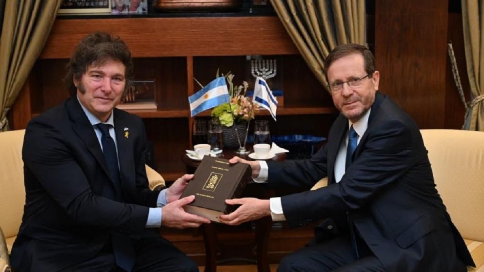 Milei tuvo un encuentro bilateral con el presidente Isaac Herzog