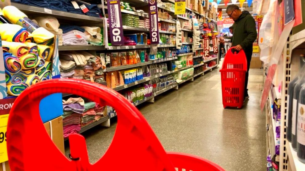 Inflación: calcularon una suba de precios del 18% para el primer mes del año