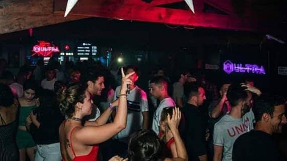 Eventos nocturnos y polémica: en Pinamar denuncian favoritismos en las habilitaciones.