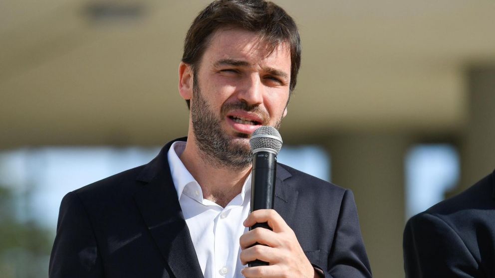 El incendio en Puerto Patriada está contenido en un 85% según Torres