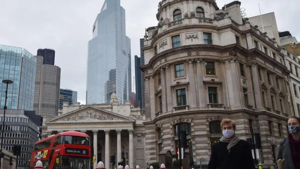 La combinación de altas tasas de interés y elevada inflación afecta a todos los sectores