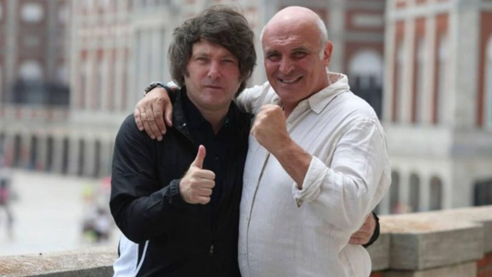 Javier Milei volvió a respaldar públicamente a José Luis Espert con un duro mensaje en redes sociales