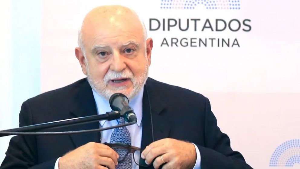 El juez desconoció a Barra como firmante