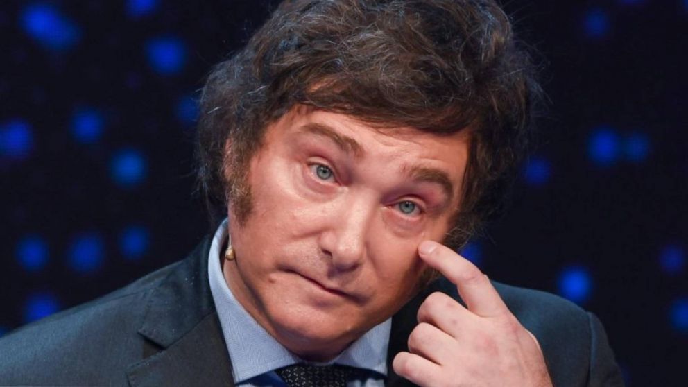 "Con nosotros, no vas a volver a ser contratada por contratos millonarios y sucios del Estado"