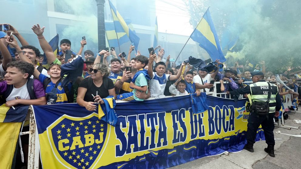Boca revolucionó Salta y los hinchas deliraron con sus ídolos
