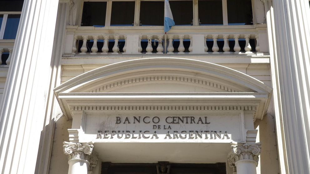 La entidad decidió utilizar "diseños ya existentes pertenecientes a la familia 'Heroínas y Héroes de la Patria'"