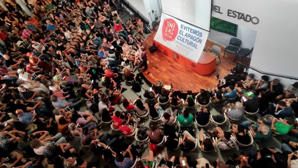 Cacerolazo cultural este miércoles 10 de enero