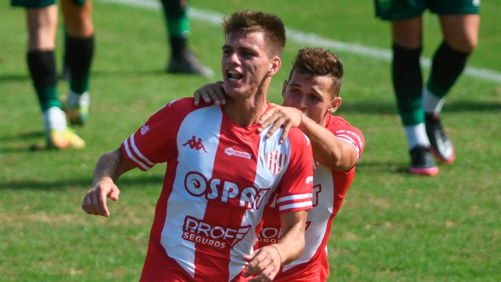 Boca pone la mira en la llegada del mediocampista Kevin Zenón