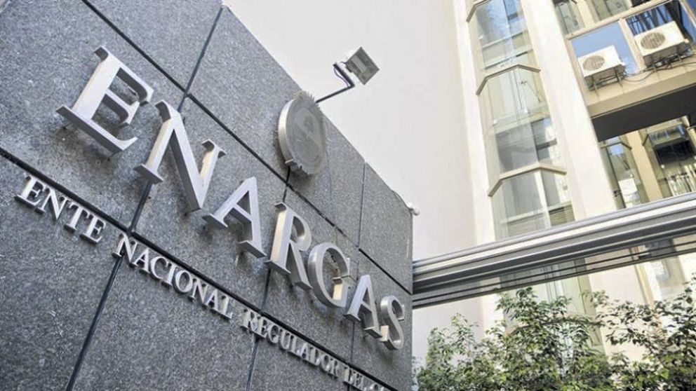 Enargas multó a Metrogas por avanzar sobre los derechos de los usuarios mediante el costo de la factura