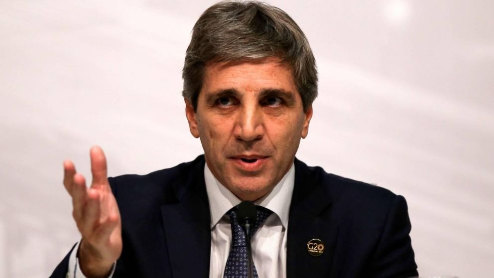 La recaudaci�n cay� 8% real en 2023 y el ajuste complica al 2024