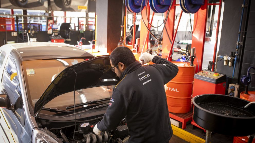 Todo lo que hay que revisarle al auto antes de salir de vacaciones