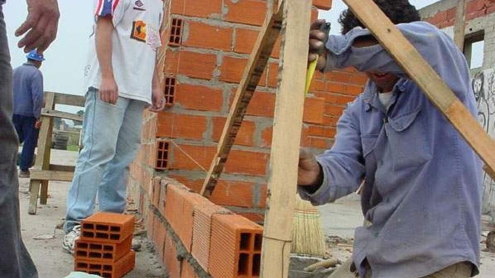 Advierten que el desempleo se elevará al 8% pese a los bajos salarios