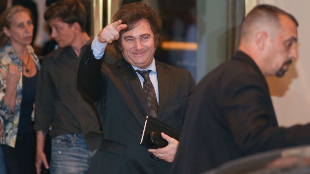 Milei acelera su plan de reformas