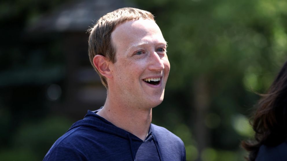 Zuckerberg despide y quiere que sus empleados se enamoren de Meta