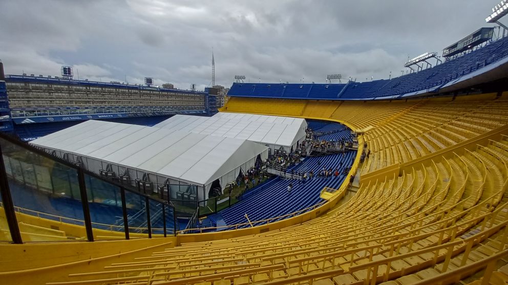 Las carpas para la votación(Pablo Villán/Grupo Crónica)
