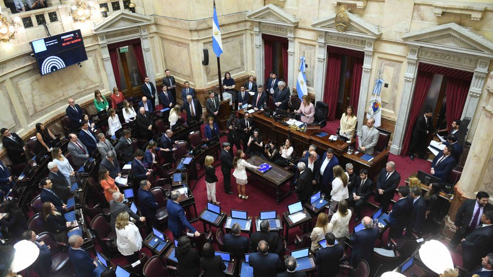 Jura en el Senado