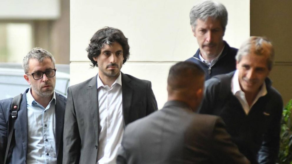 Luis Caputo avanza en la definición de su gabinete económico