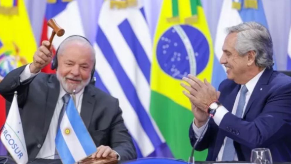 Mercosur celebra: Brasil suspenderá baja del arancel externo