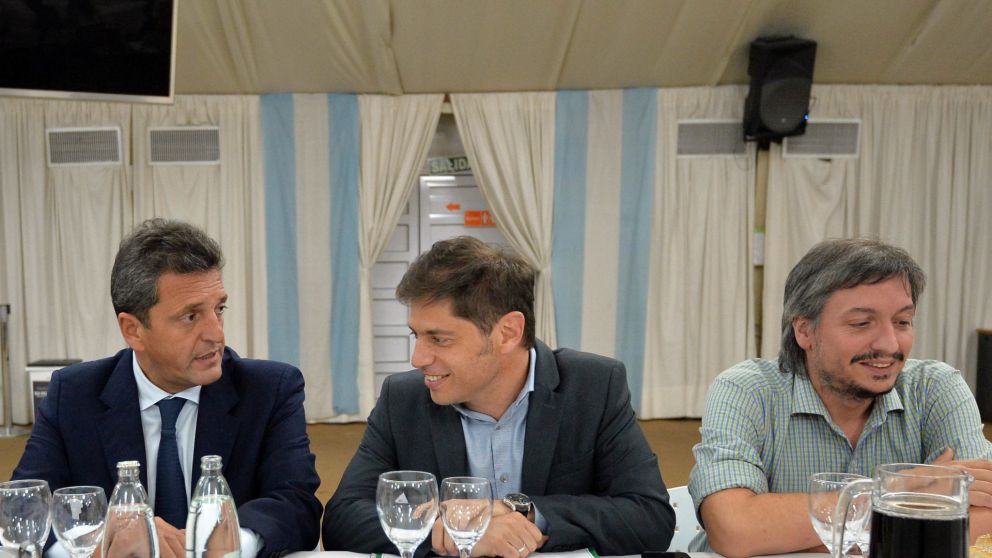Kicillof se reunirá con Massa y Máximo en busca de definir su Gabinete.