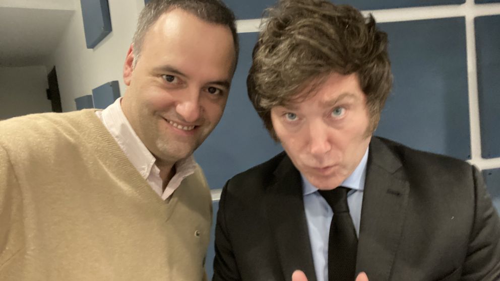 Encuesta de marzo 2026 muestra caída en la imagen de Milei y alto rechazo a Manuel Adorni con pedido de renuncia