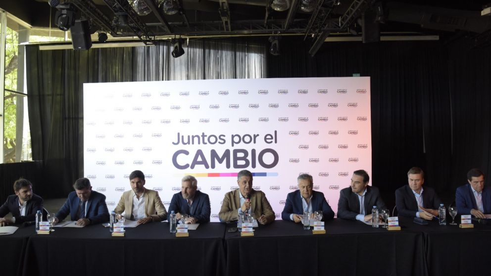 Qué dice el documento de los gobernadores de JxC sobre la relación con el gobierno de Milei