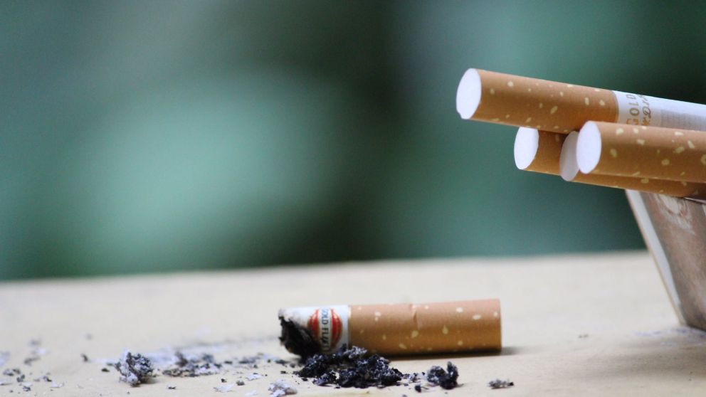 Francia busca terminar con la "epidemia del tabaquismo" en las pr�ximas generaciones