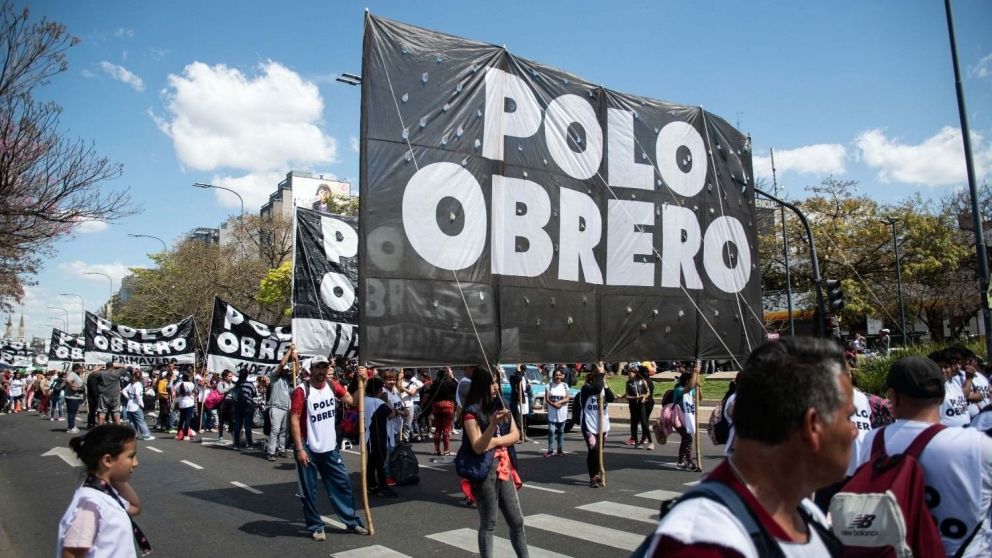 El Polo Obrero y otras organizaciones sociales marchan al Ministerio de Desarrollo Social