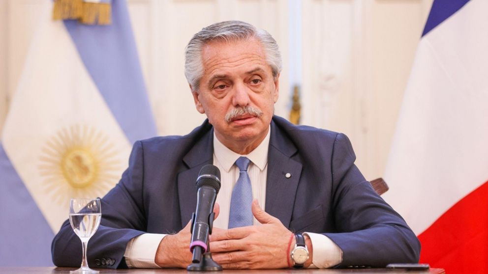 Para el Presidente, "no se puede representar al gobierno de Alberto Fernández y al de Javier Milei del mismo modo""