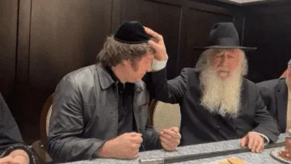 "Con la ayuda de Dios, ayudan a la nación"