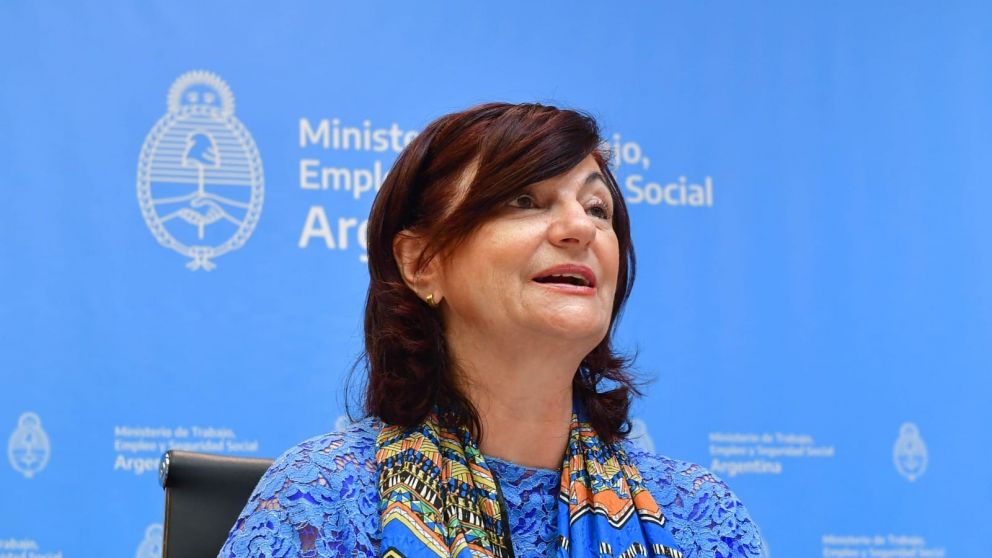 Olmos prepara la transición en Trabajo