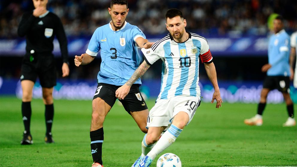 Argentina va por la recuperación frente a un Brasil en urgencias
