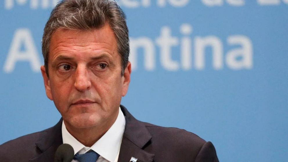 Massa se reunió con su equipo económico en un encuentro cerrado a la prensa