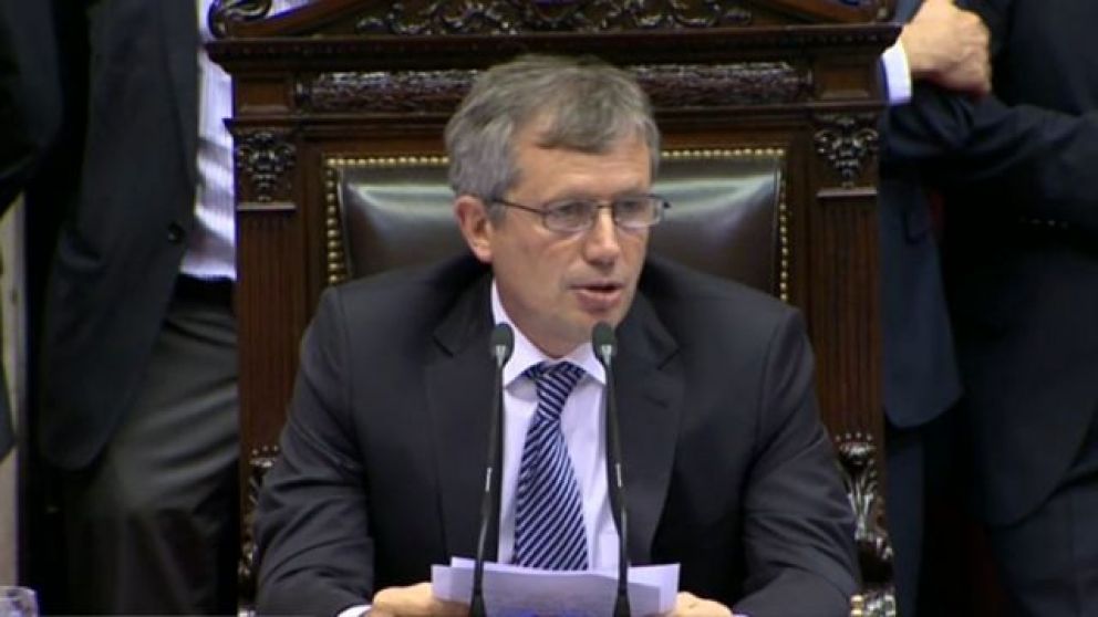 Monzó trabaja en silencio por la construcción del nuevo espacio