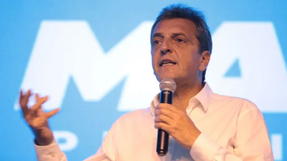 En las últimas 48 horas de la campaña, Massa busca el voto en Río Negro