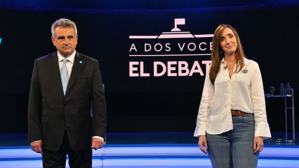 Entre cuestionamientos, Rossi y Villarruel expusieron algunas de las propuestas de sus espacios