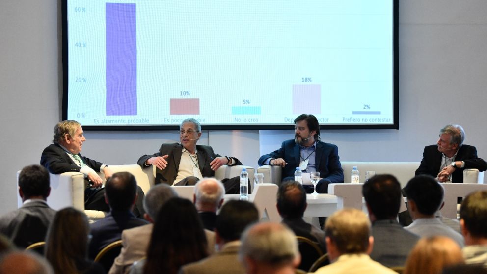 El IAEF celebró su 16º simposio de mercado de capitales y finanzas corporativas