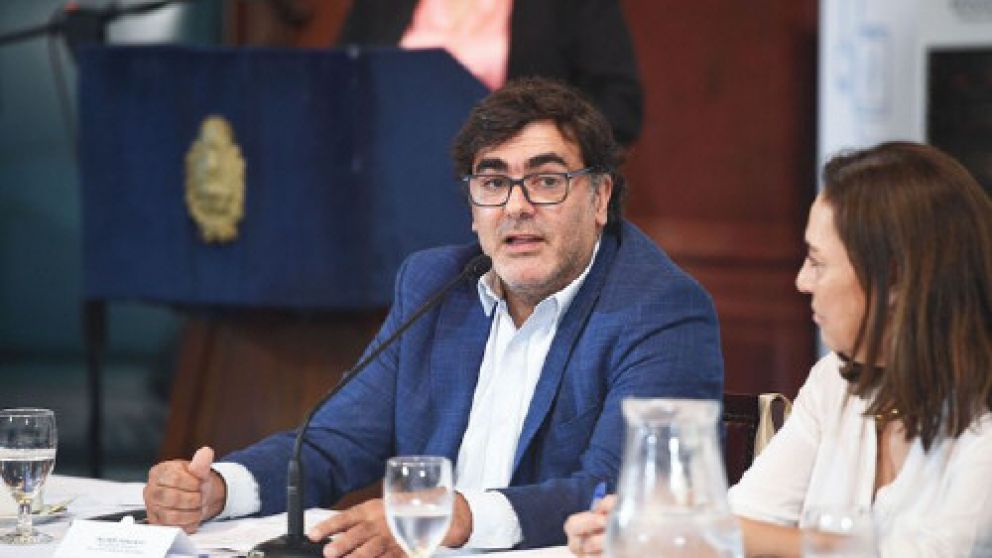 El defensor adjunto Juan Facundo Hernández