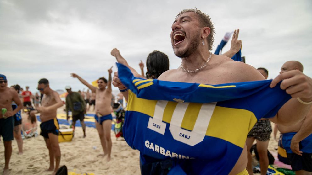 Hinchas de Boca pedalean hasta Río para estar en la final de la Copa Libertadores