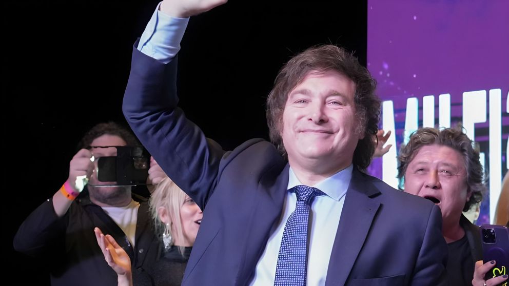 Milei ratificó en la Justicia Electoral que se presentará al balotaje 2023