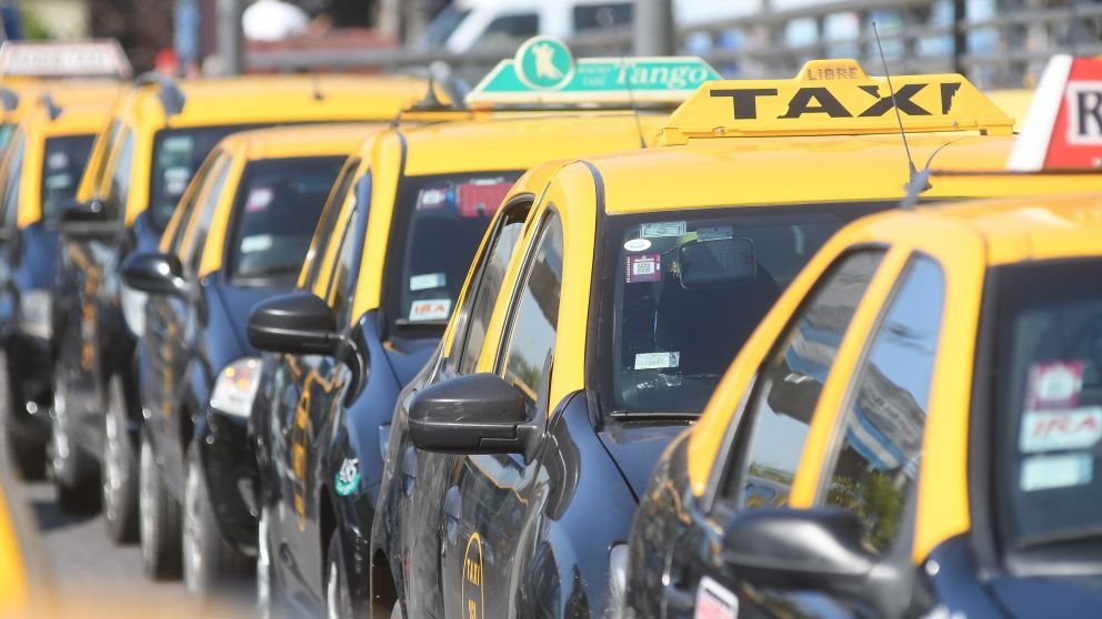 Aumentan los taxis en CABA