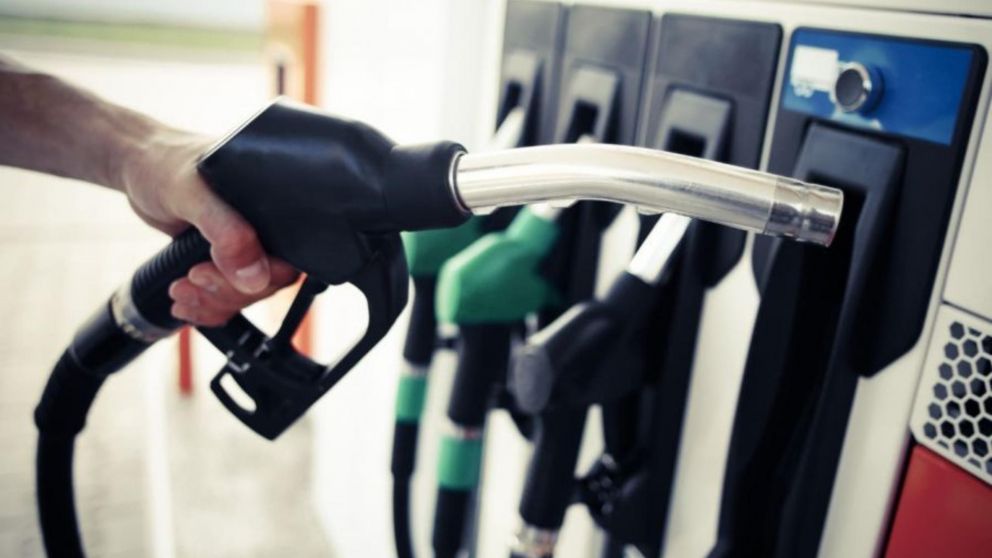 Combustibles: Massa busca negociar un aumento similar al de Precios Justos